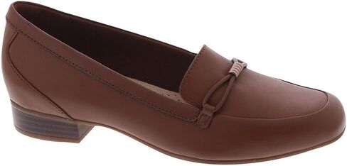 Clarks Women's Juliet Shine Loafer in Kuwait