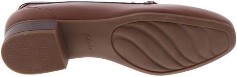 Clarks Women's Juliet Shine Loafer in Kuwait