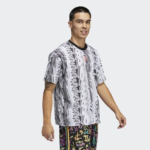 تي شيرت نسائي مطبوع عليه Love Unites Doodle من adidas Originals in Saudi Arabia