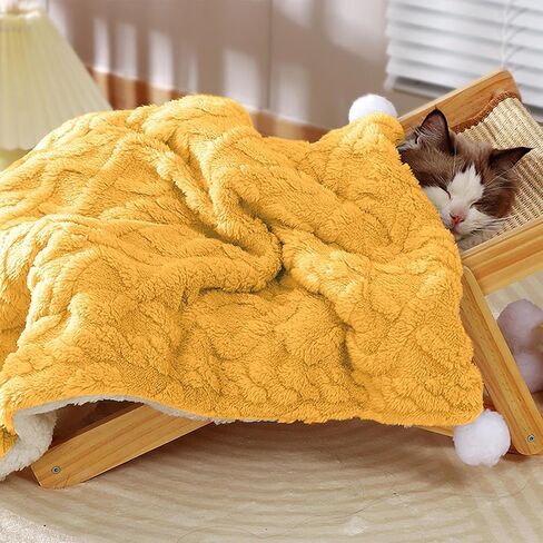 Experience Ultimate with Double-Sided Wool Blanket for Your Furry Companions - for Your Cats and Dogs and Breathable (C) in Saudi Arabia