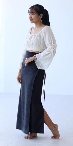 RaanPahMuang Authentic Thai Silk Wrap Skirt Waist Ties Leg Slit Traditional Art in Saudi Arabia