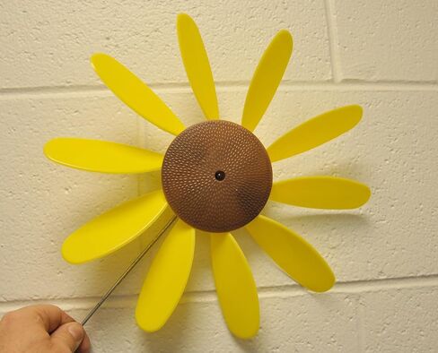 Beloit Plastics 12" Diameter Sunflowers/Daisy (6 Pack),24" Tall Pinwheel and Wind Spinner for Garden, Lawn, or Patio,Flower Vibrations May Irritate Moles - Front or Back Yard Decoration,USA Made in Saudi Arabia