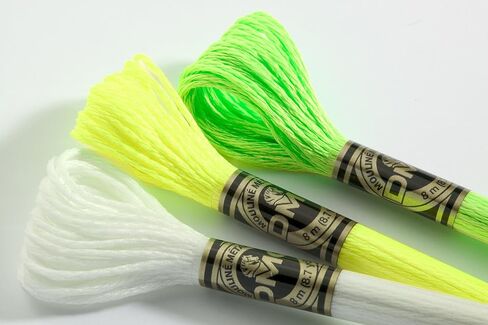 DMC 317W-E980 تأثيرات الضوء Polyster التطريز Floss ، 8.7 ياردة ، أصفر النيون in Kuwait