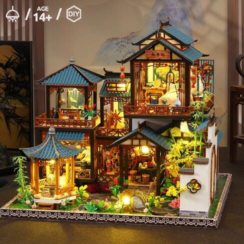 DIY Miniature Dollhouse Kit ، Mini House Making Kit with Furnitures ، Tiny House Kit للبناء للبالغين ، هدية Hobby Craft ليوم الآباء ، غابات المغامرة in Kuwait