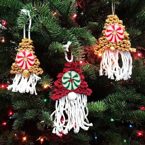 100Pcs Red & Green Christmas Button Candy, DIY Xmas Decorative Buttons Ornaments for Crafts Round Personalized Decoration Accessories, Suitable for Clothing & Handicrafts in Saudi Arabia