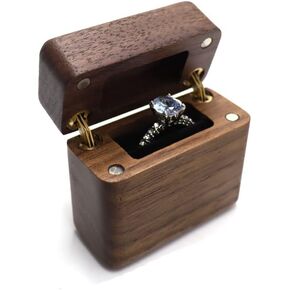 صندوق حلقي خشبي رفيع، صندوق حلقي بغطاء قلاب من الجوز لطرح اقتراح تخزين خاتم الزفاف مع قطيفة سوداء ناعمة in Kuwait