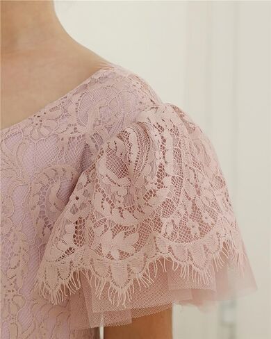 فستان فتاة 2Bunnies للفتيات الصغيرات بأكمام مرفرفة من الدانتيل من الخلف من التل على شكل زهرة in Kuwait