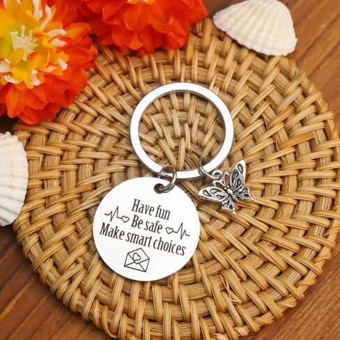 سلسلة مفاتيح هدايا الابنة لهدايا عيد ميلاد الابنة لعيد الميلاد للعودة إلى المدرسة، هدايا حلوة للفتيات in Kuwait