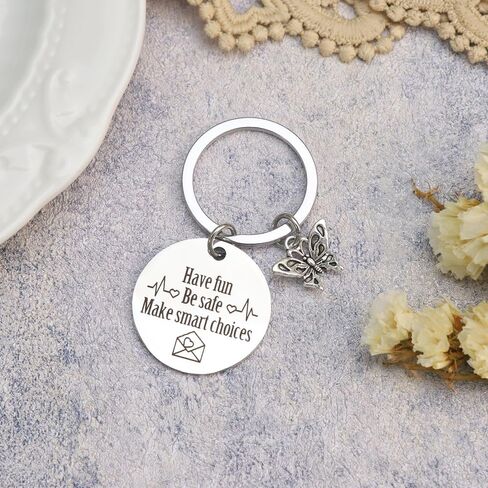 سلسلة مفاتيح هدايا الابنة لهدايا عيد ميلاد الابنة لعيد الميلاد للعودة إلى المدرسة، هدايا حلوة للفتيات in Kuwait