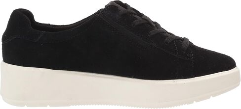 Clarks Women's Layton Lace Sneaker in Saudi Arabia