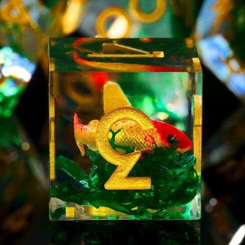 مجموعة زهر Moss و Koi Fish DND - 7pcs حادة الحافة الراتنجات متعددة السمكات الزهر ل D & D RPG - تشمل D20 ، D12 ، D10 ، D8 ، D6 ، D4 - Moss Agate Fish Design (الأزرق) in Kuwait