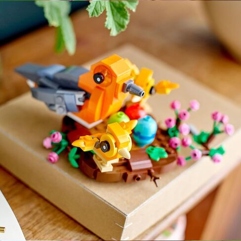 طقم لعبة Lego Bird's Nest Building ، عرض موسمي لجدول أو رف ، وبناء ممتع للأطفال الذين تتراوح أعمارهم بين 9 وما فوق ، 40639 in Saudi Arabia