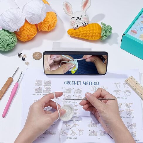 FreeBloss 2 مجموعة الكروشيه Kit Crochet Rabbit & Carrot Crochet Animals Kit للمبتدئين مع دروس الفيديو التعليمية الكروشيه طقم خيوط الكروشيه والخطاف للمبتدئين مجموعة الحياكة لهدية عيد الفصح in Saudi Arabia