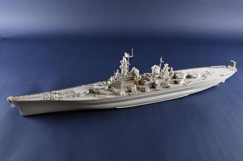 عازف البوق 1/350 American Battleship BB-67 Montana Plastic Model 05372 (Ship) in Kuwait