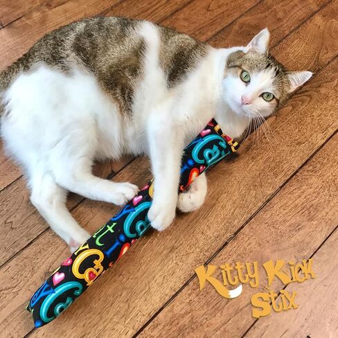 Kitty Kick Stix 15 "لعبة Catnip Kicker الأصلية (مجموعة من 2) ، مصنوعة يدويًا في الولايات المتحدة الأمريكية من قبل عشاق القط ، لعبة Cat Natural Cat & Kitten ، مليئة بنسبة 100 ٪ من القطط القوية لجميع السلالات (القطط السعيدة) in Saudi Arabia