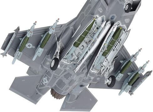 Tamiya Lockheed Martin F-35 A Lightning II Plastic Model Kit ، 1/48 Scale in Kuwait