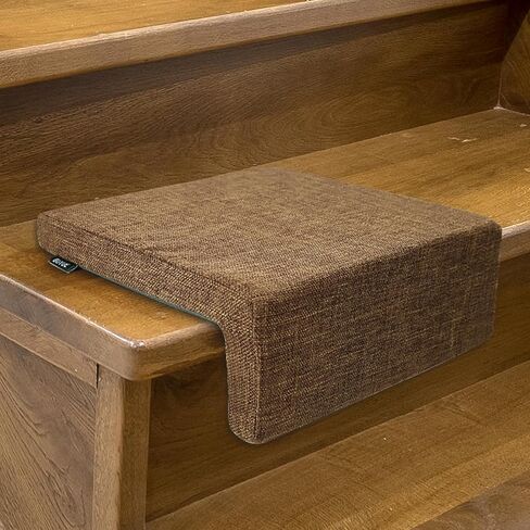 شراء وسادة أرضية للدرج الداخلي ، وسادة خطوة غير قابلة للانزلاق فاخرة فاخرة ذات كثافة عالية الكثافة للقراءة واللعب أثناء وجوده على الدرج ، 12.6 "× 10" ، براون in Kuwait