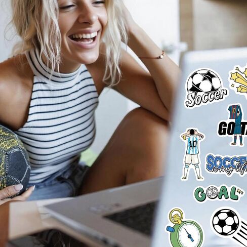 100 PCS Soccer Stickers ، ملصق مقاوم للماء فينيل لزجاجات المياه المحمولة ، هدايا كرة القدم للفتيات ، وصالح حفلات كرة القدم ومخزن عيد الميلاد للأطفال in Saudi Arabia