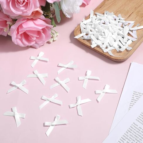 100 PCS Mini Dows ، أقواس صغيرة بيضاء للحرف اليدوية ، القوس ، القوس الصغير ، القوس الصغير لصياغة الهدايا الزخرفة ، زخرفة الملابس ، الحفلة ، الكعكة ، علاج الأكياس الديكور in Saudi Arabia