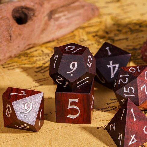 مجموعة زهر الصندل الأحمر D&D Dice ، نرد الخشب الطبيعي متعدد السطوح مع صندوق قصدير معدني لألعاب لعب الأدوار ولعبة الطاولة in Kuwait