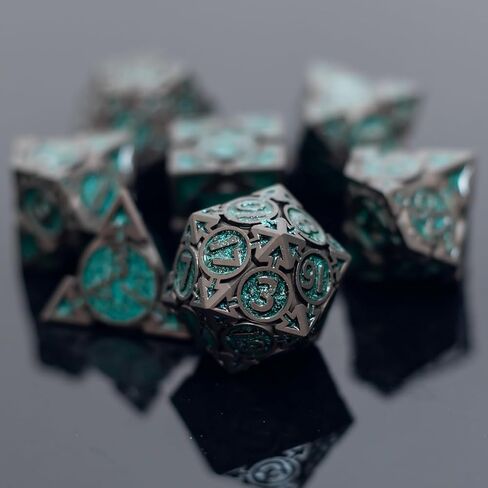 مجموعة DND Metallic DND مع صندوق هدايا ، جمجمة القوطي المصممة للمشغل DM و D&D ، نرد متعدد السطوح ثقيلة مثالية للأبراج المحصنة وألعاب RPG Dragons (البرونز) in Kuwait