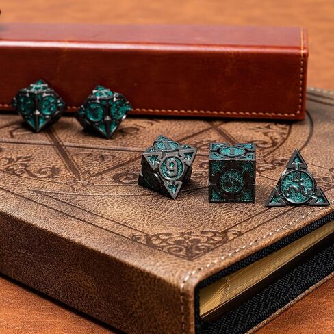 مجموعة DND Metallic DND مع صندوق هدايا ، جمجمة القوطي المصممة للمشغل DM و D&D ، نرد متعدد السطوح ثقيلة مثالية للأبراج المحصنة وألعاب RPG Dragons (البرونز) in Kuwait