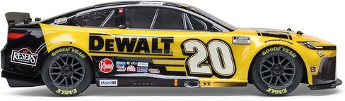LOSI 1/12 NASCAR RC RACE CARCHERCHER BELL® NO. 20® 2025 DEWALT TOYOTA CAMRY XSE 2S AWD RTR تم تجاهلها على الطريق وشاحن شاحن صفراء LOS1122520 in Kuwait