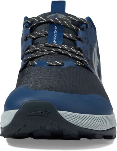 الترا حذاء رياضي لون بيك 8 للرجال in Kuwait