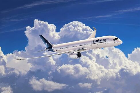 Revell 03881 1:144 Airbus A350-900 Lufthansa New Livery Plastic Model Kit in Saudi Arabia