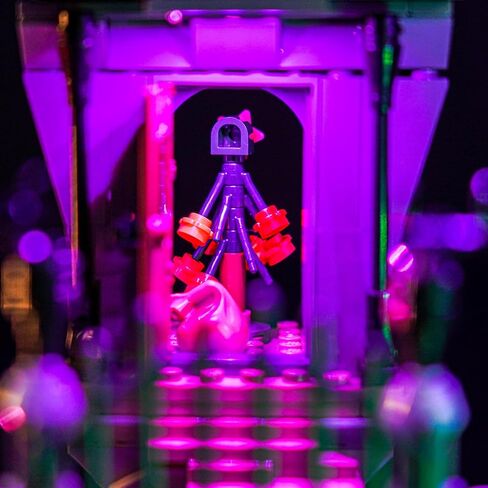 إضاءة LED متوافقة مع Lego Disney 21351 Tim Burton's The Nightmare قبل عيد الميلاد ، مجموعة ضوء RC مخصصة متوافقة مع Lego Ideas Disney 21351 ، نموذج غير مدرج - فقط الأضواء in Kuwait