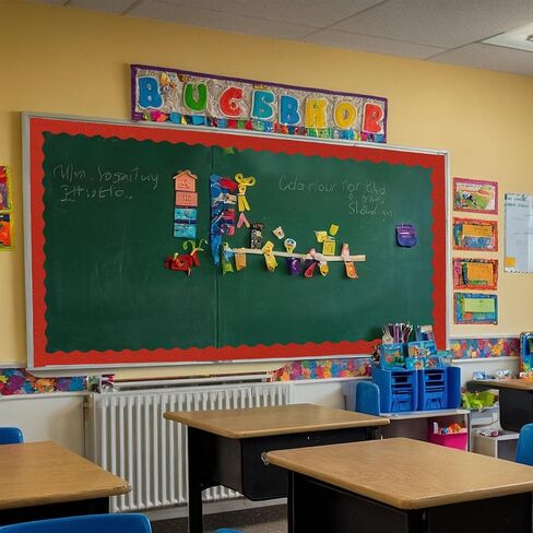 60pt Shine Scalloped Bulletin Border-Border-Border Red Border ، Red Red Trim Decorative Roll for Champaring ، School ، Office ، Home in Kuwait