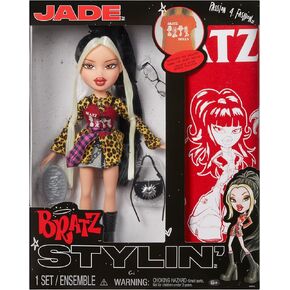 دمية Bratz Stylin 'Jade Fashion مع تي شيرت قابلة للتخصيص لك وإكسسوارات in Kuwait