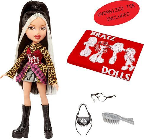 دمية Bratz Stylin 'Jade Fashion مع تي شيرت قابلة للتخصيص لك وإكسسوارات in Kuwait