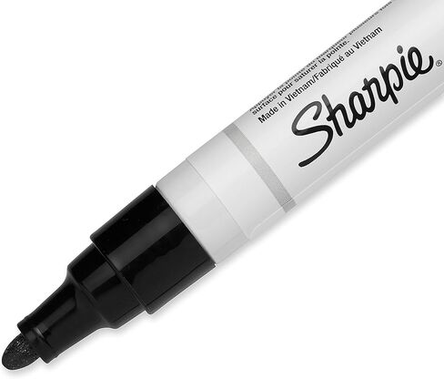 SHARPIE Oil-Based Paint Marker, Medium Point, Black, 1 Count - Great for Rock Painting in Saudi Arabia
