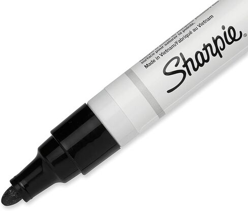 SHARPIE Oil-Based Paint Marker, Medium Point, Black, 1 Count - Great for Rock Painting in Saudi Arabia