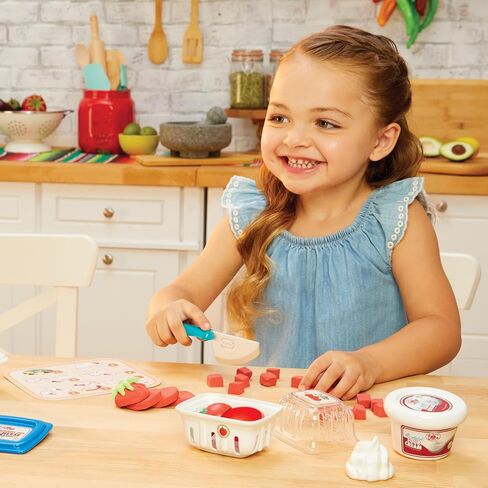 Little Tikes Creative Chefs Nacho Kit مع Make-It Mix Play Sand ، 22 إكسسوارات ، واقعية تظاهر Play Nachos Maker ، Boys ، Girls ، Ages 3+ in Saudi Arabia