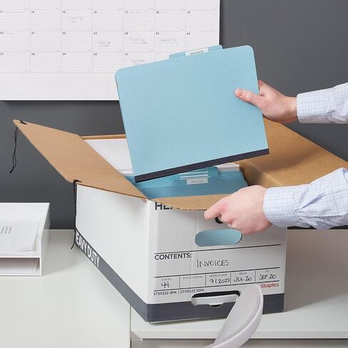 صندوق تخزين وملفات Staples ، شاقة مع مقابض وغطاء على الزر ، مستندات حجم الحروف ، قابلة للتكديس ، 4 عبوات ، أبيض/رمادي in Saudi Arabia