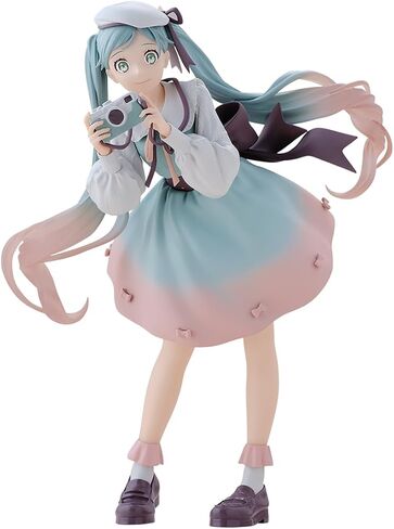 Banpresto - Vocaloid - Hatsune Miku (ذكريات العطلات - الكاميرا) الشكل in Saudi Arabia