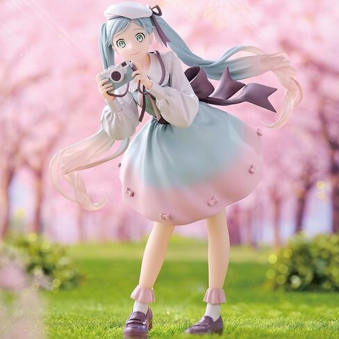 Banpresto - Vocaloid - Hatsune Miku (ذكريات العطلات - الكاميرا) الشكل in Saudi Arabia