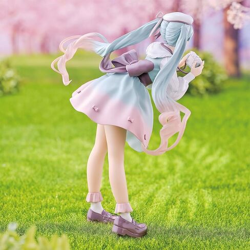 Banpresto - Vocaloid - Hatsune Miku (ذكريات العطلات - الكاميرا) الشكل in Saudi Arabia