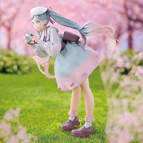 Banpresto - Vocaloid - Hatsune Miku (ذكريات العطلات - الكاميرا) الشكل in Saudi Arabia