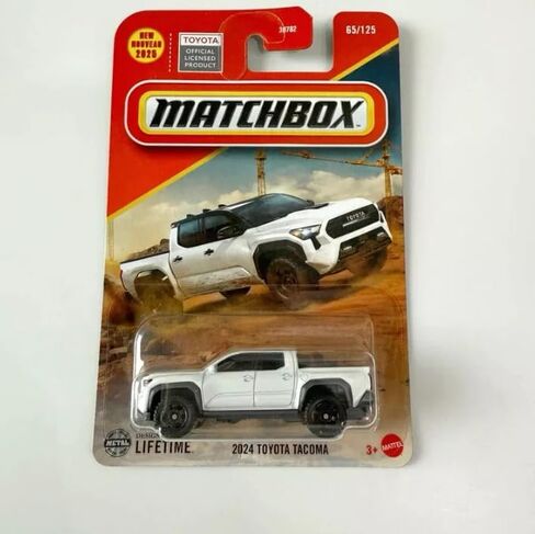 Matchbox Toyota Tacoma 2024 Diecast Car ، White ، 1:64 Scale ، 65/125 in Saudi Arabia