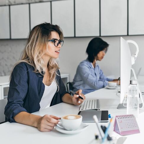 Small Calendar 2025-2026, Pink Mini Desk Calendar Standing Flip Form July 2025 to December 2026, 3.7'' ×3.1'' Thick Paper Desk Calendars for Home, School or Office Supplies in Kuwait