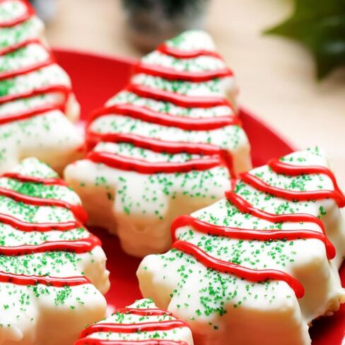 Christmas Tree Cake Fragrance Oil (Our Version of The Brand Name) (4 oz Bottle) for Candle Making, Soap Making, Tart Making, Room Sprays, Lotions, Car Fresheners, Slime, Bath Bombs in Saudi Arabia