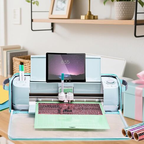 تخيل غطاء الغبار الكامل مع القاع المقاوم للماء لصانع Cricut 4/3 ، استكشاف 4/3 ، Air 2-غطاء واقعي مع جيوب التخزين لإكسسوارات CRICUT والأدوات واللوازم in Kuwait