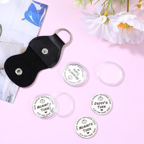 4 PCS عملة قرار مزدوجة الجوانب ، مجموعة جديدة من الآباء والأمهات Flip Daddy's Turn Mommy Coin Coin Funny Cute Baby Decision Coins مع صندوق تخزين للجلد لحمل استحمام الطفل لأول مرة يوم الأمهات in Kuwait