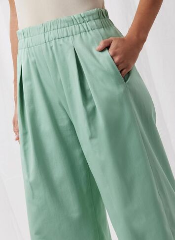 Simplicity SS3105A Misses' Pull-on Shorts and Pants Sewing Pattern Packet, Design Code S3105, Sizes XS-S-M-L-XL-XXL in Saudi Arabia