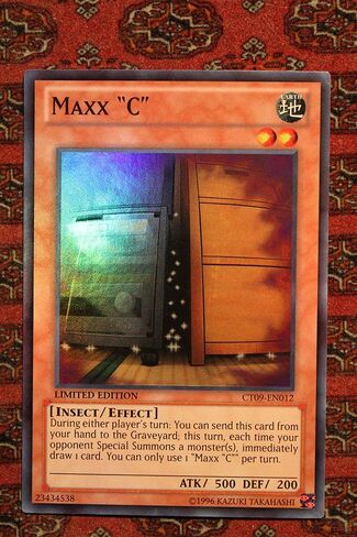 YU-GI-OH! - Maxx C (CT09-EN012) - 2012 Collectors Tins - Limited Edition - Super Rare in Saudi Arabia