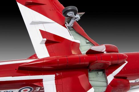 Revell of Germany 04284 1/32 Bae Hawk T.1 Red Arrows in Saudi Arabia