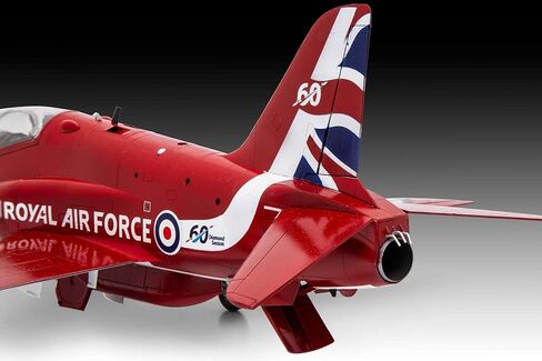Revell of Germany 04284 1/32 Bae Hawk T.1 Red Arrows in Saudi Arabia